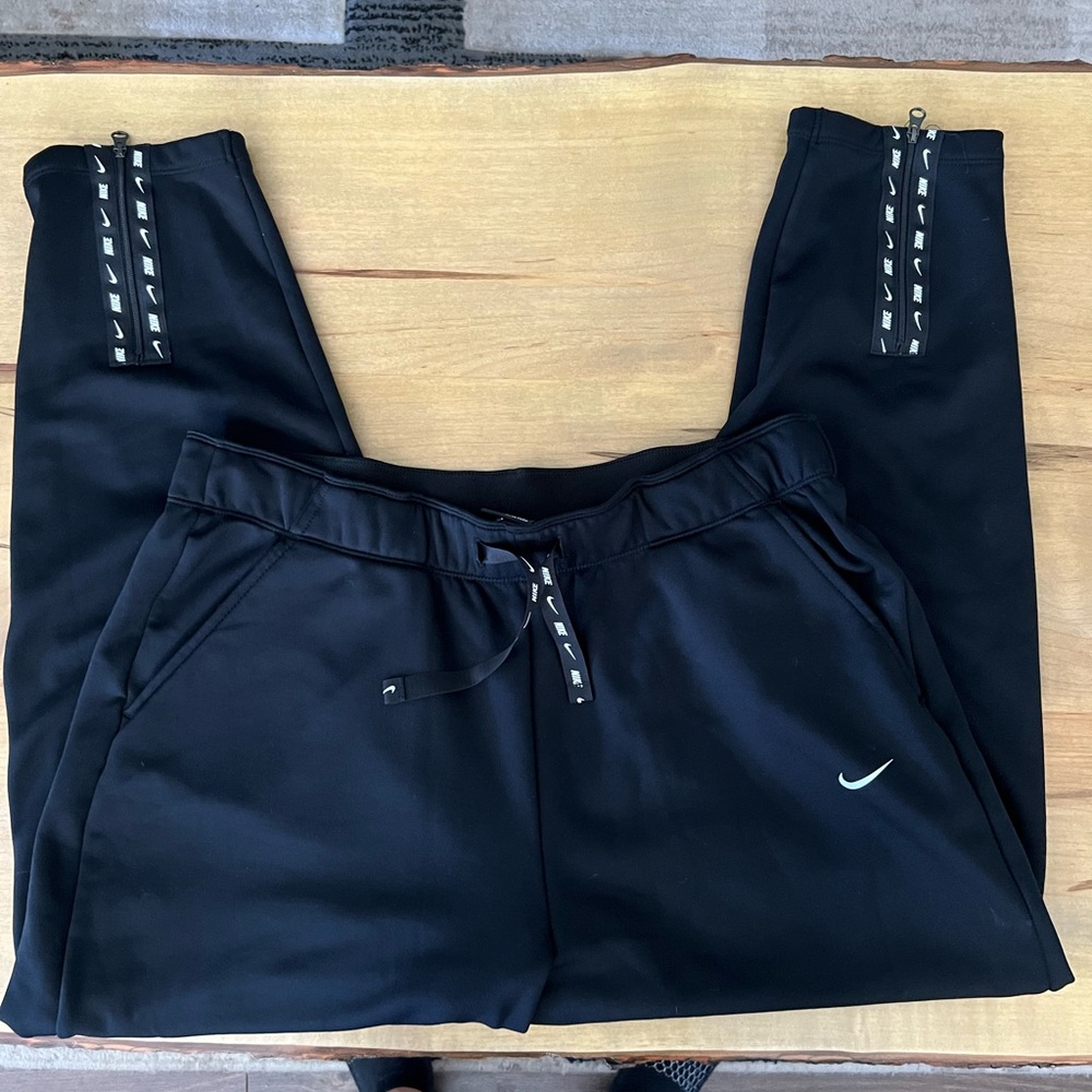 Nike jogging pants, size large